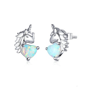 Silver plating Licorne Stud Earrings for Women Sparkling Heart-shape Jewelry Gift