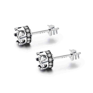 Silver plating Princess Crown Stud Earrings for Women Fashion Jewelry
