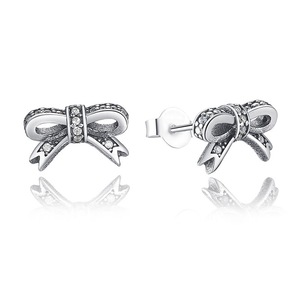 Silver plating Sparkling Bow Stud Earrings with Women Party Jewelry