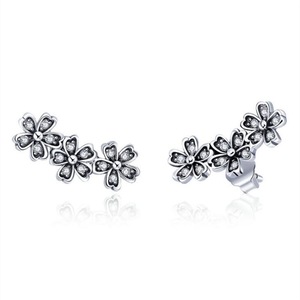 Silver plating Stackable Daisy Floral Stud Earrings for Women Flower Woman Earring Party Jewelry Gift