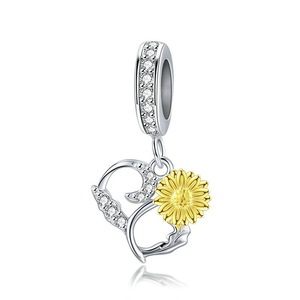 Silver plating Sunflower Beads Pendant Charm for Women Bracelet or Neckalce Jewelry