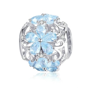 Winter Collection Silver plating Snowflake Beads Light Blue Charms Fit Charm Bracelets DIY Jewelry