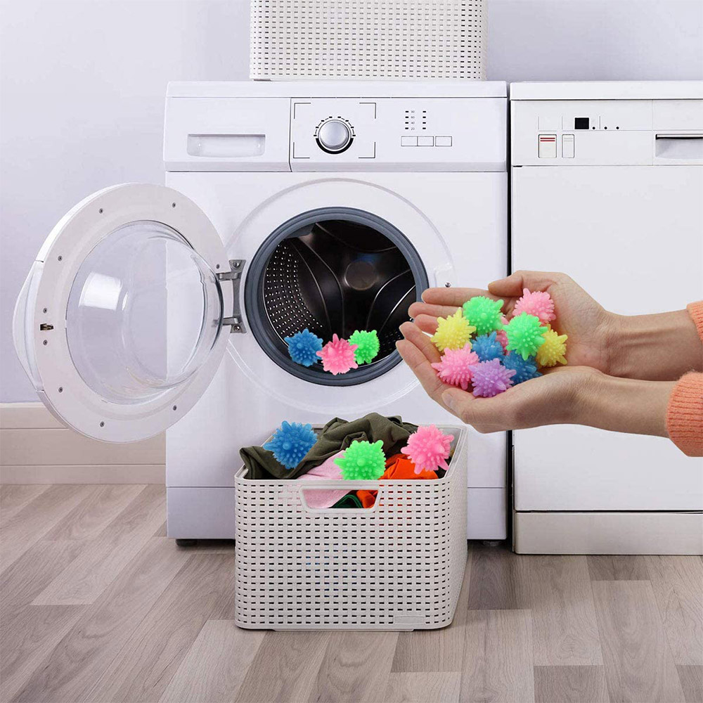 Fluff balls store for washing machine