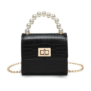Fashion crocodile patterned pearl crossbody bag