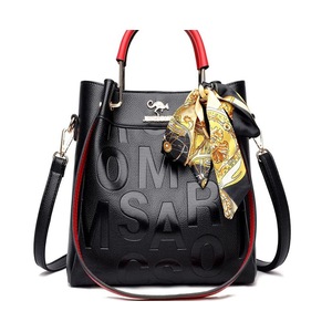 Fashionable and stylish soft leather embossed hand-held shoulder bag