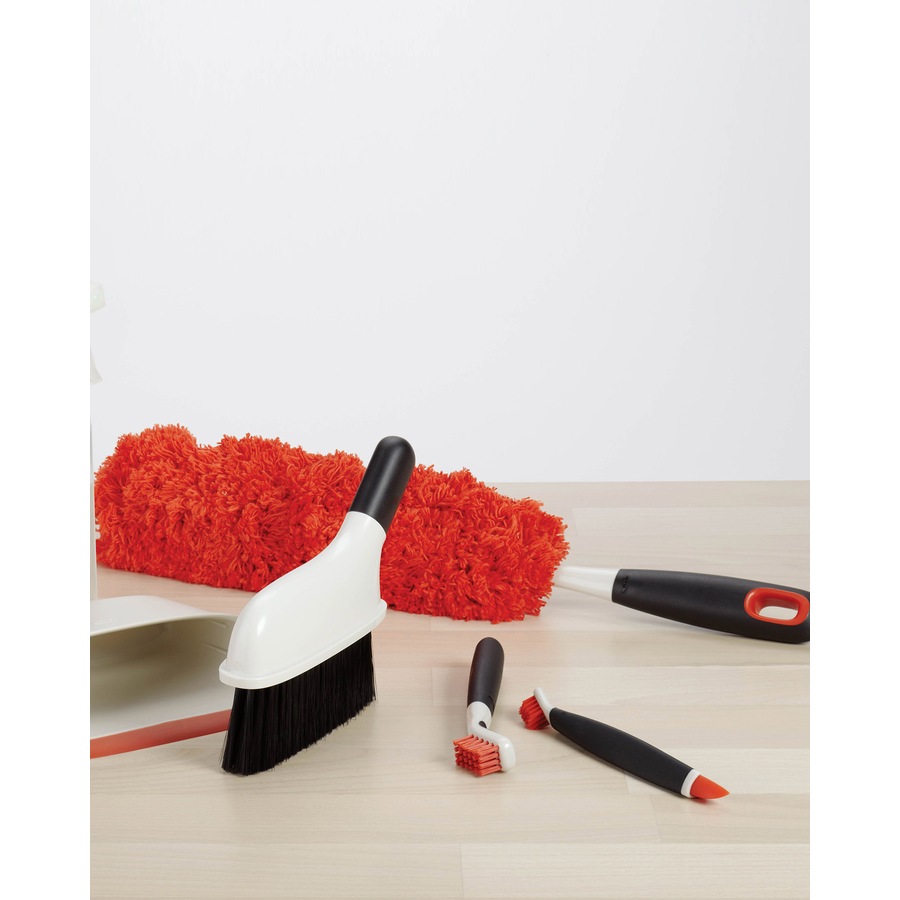 OXO Good Grips Microfiber Hand Duster