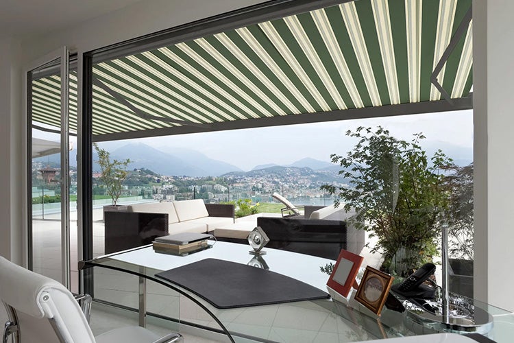 Advaning Classic 8x7' 2.43mx2.13m Electric Acrylic Retractable Awning Forrest Green a/ Cream Stripes