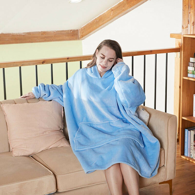 SnuggleWrap : Cozy Blanket Hoodie