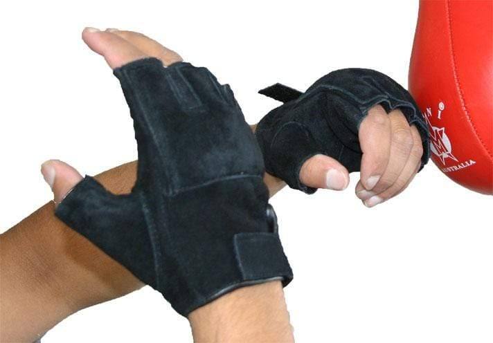 LEATHER KNUCKLES PADDED SPEEDBALL GLOVES