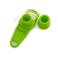 2Pcs Multifunction Pp Plastic Garlic Press Paste Peeler Cutter Grater Grinding Microplaner Planer Chopper Kitchen Tools
