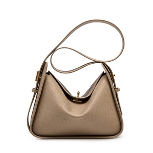 Fashion Design Bag Tote Bag Large Capacity Bag Underarm Bag