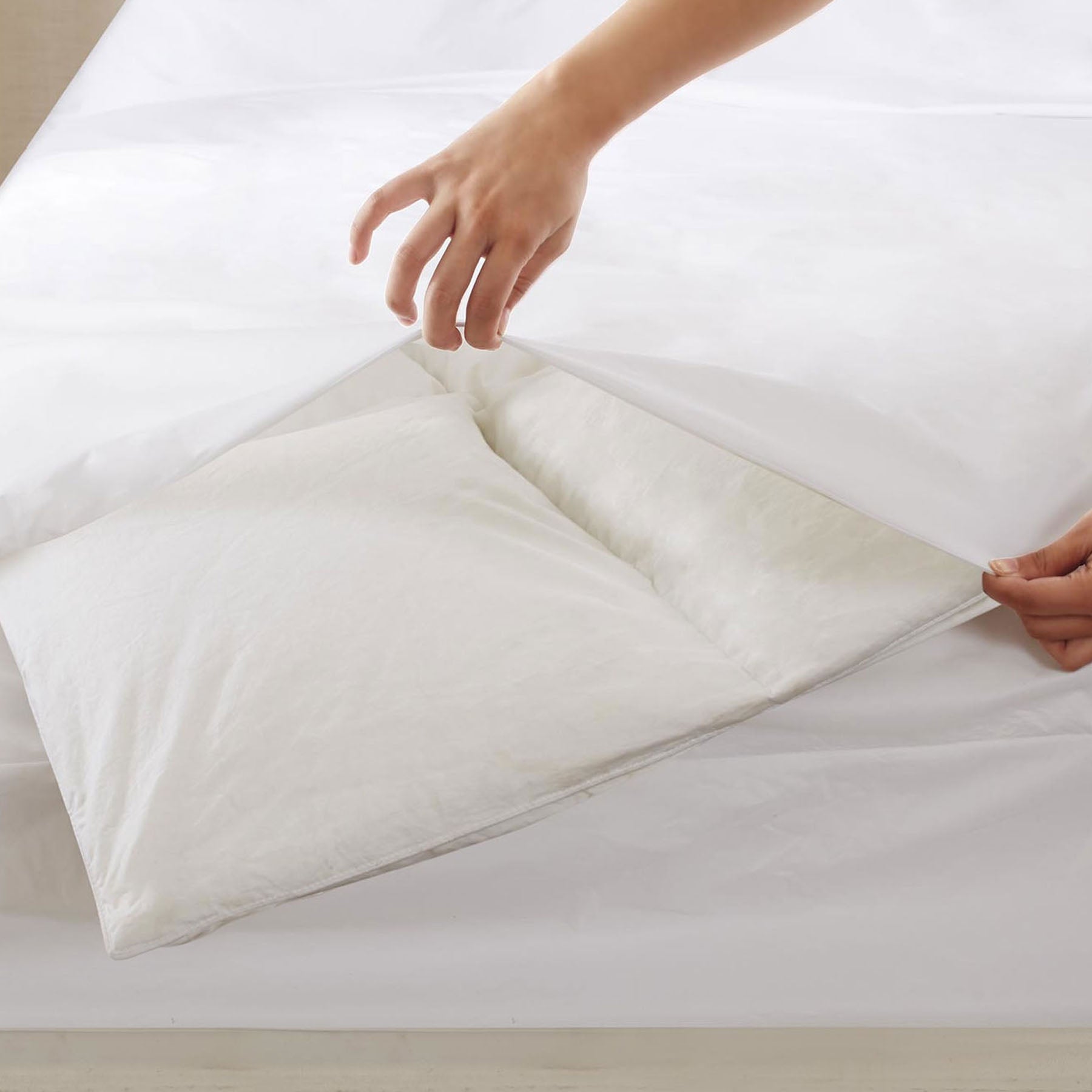 Stain Resistant Quilt Protector