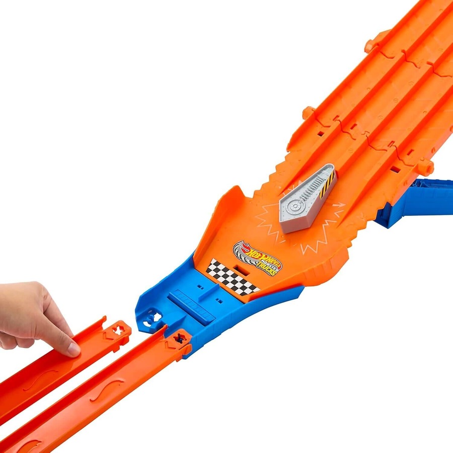 Hot Wheels - Monster Trucks Sharks Vs. Dinos Track Set with 1:64 Scale Mega-Wrex & Tiger Shark - Mattel