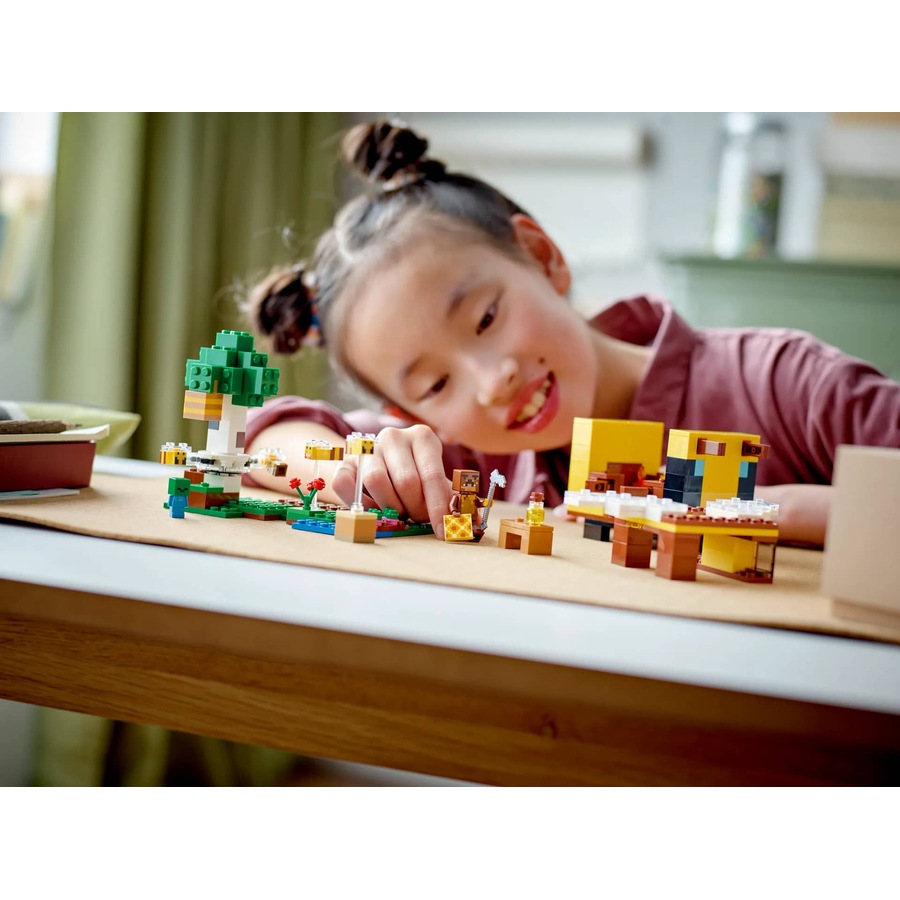 LEGO 21241 The Bee Cottage - Minecraft