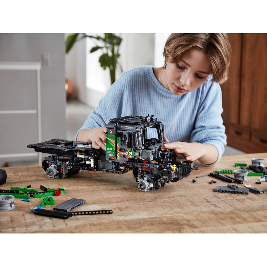 LEGO 42129 4x4 Mercedes-Benz Zetros Trial Truck - Technic