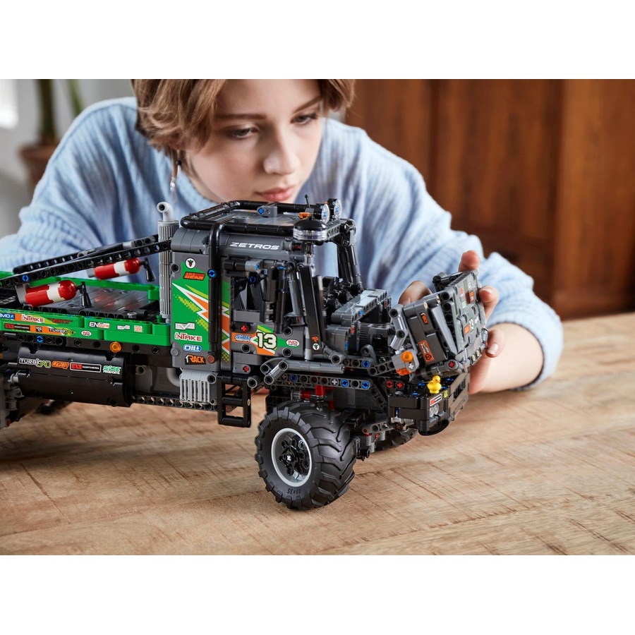 LEGO 42129 4x4 Mercedes-Benz Zetros Trial Truck - Technic