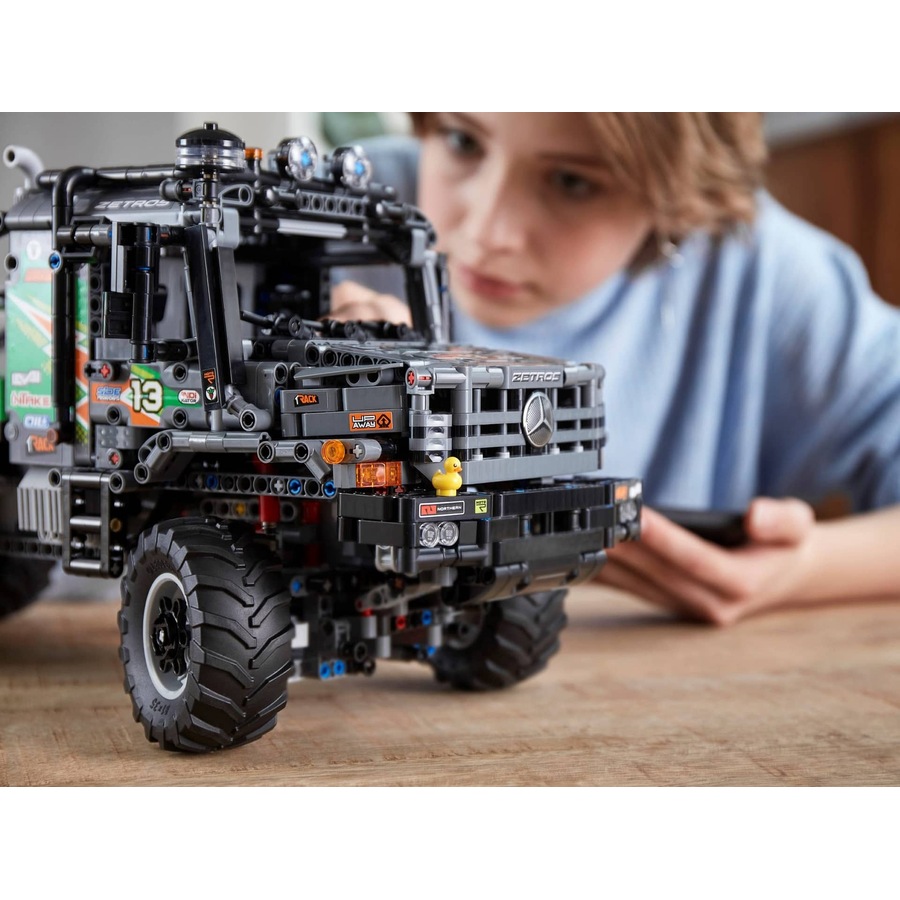 LEGO 42129 4x4 Mercedes-Benz Zetros Trial Truck - Technic