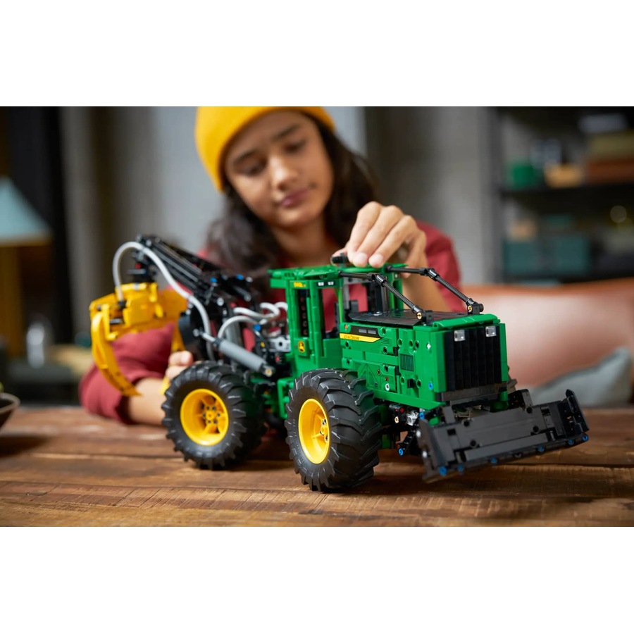 LEGO 42157 John Deere 948L-II Skidder - Technic