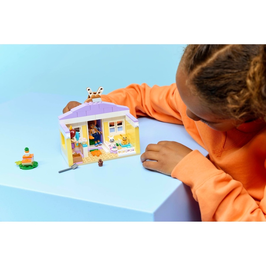 LEGO 42679 Heartlake City Bunny Hotel - Friends