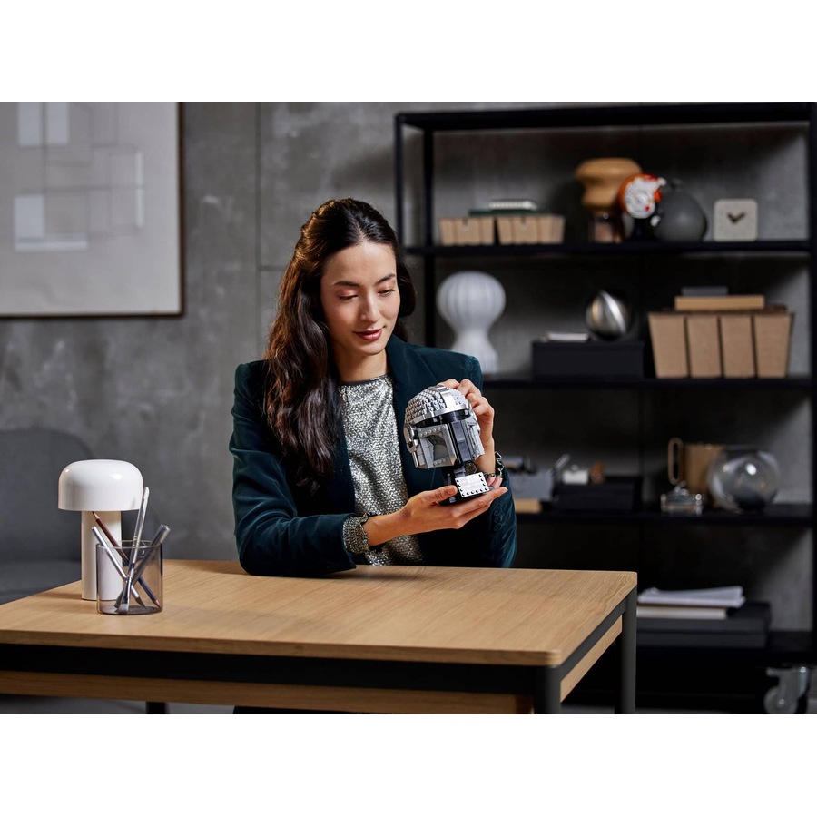 LEGO 75328 The Mandalorian™ Helmet - Star Wars