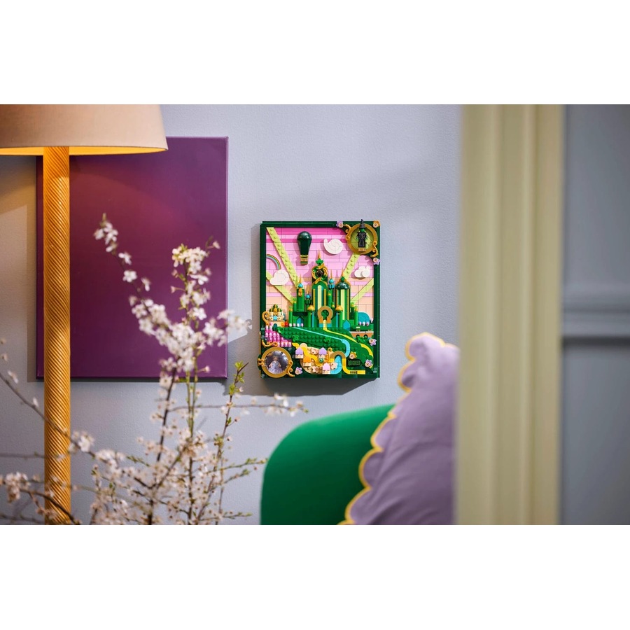 LEGO 75685 Emerald City Wall Art - Wicked
