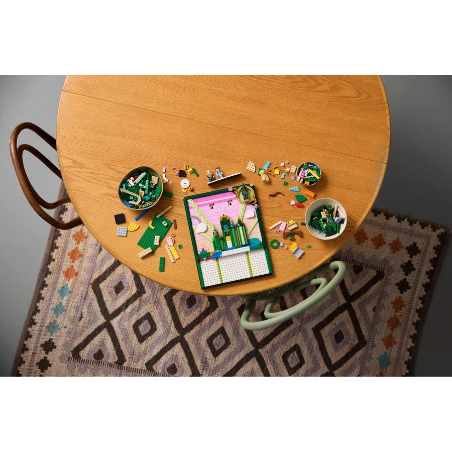 LEGO 75685 Emerald City Wall Art - Wicked