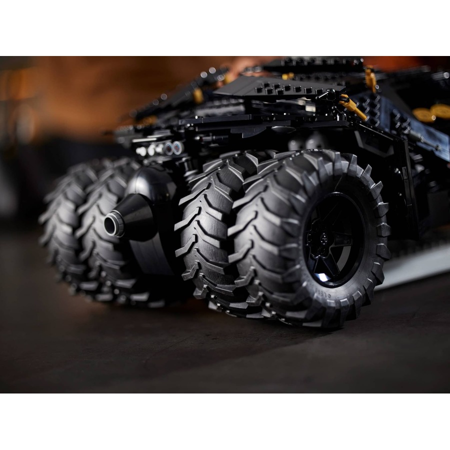 LEGO 76240 DC Batman Batmobile Tumbler - DC Super Heroes