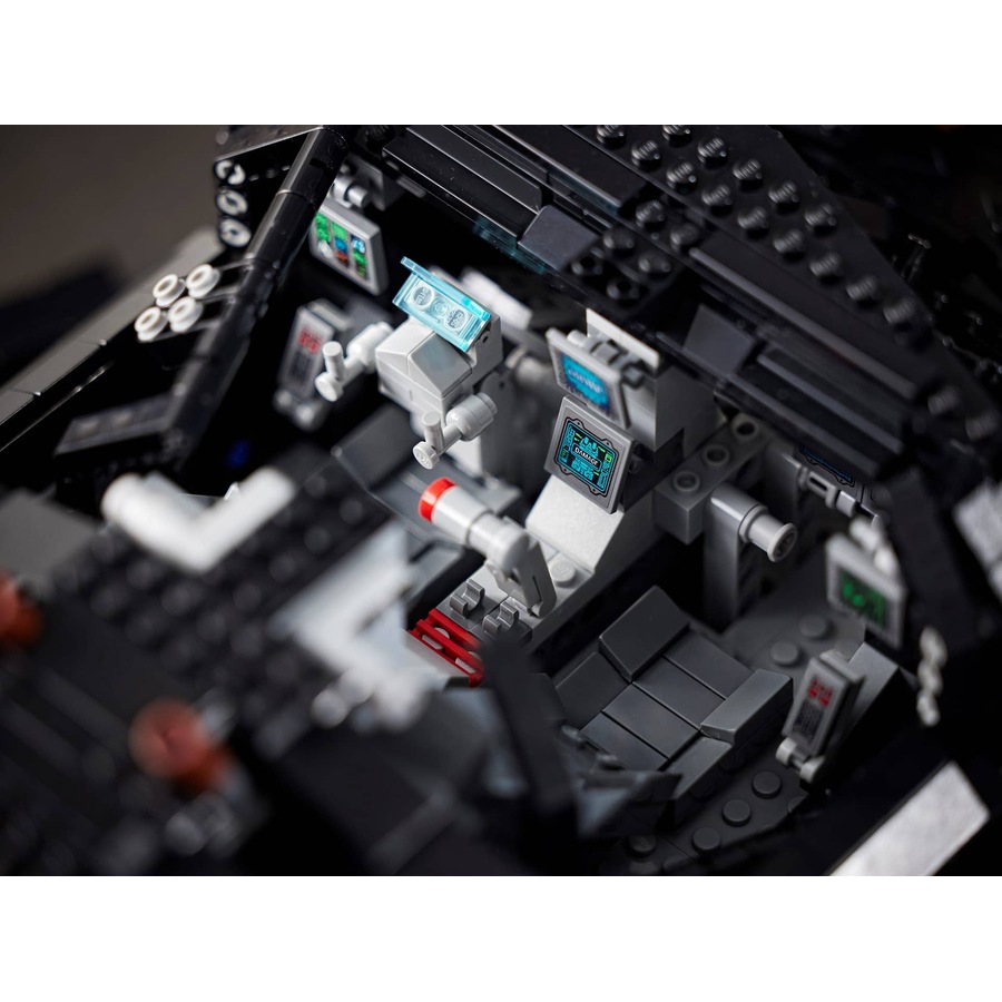 LEGO 76240 DC Batman Batmobile Tumbler - DC Super Heroes