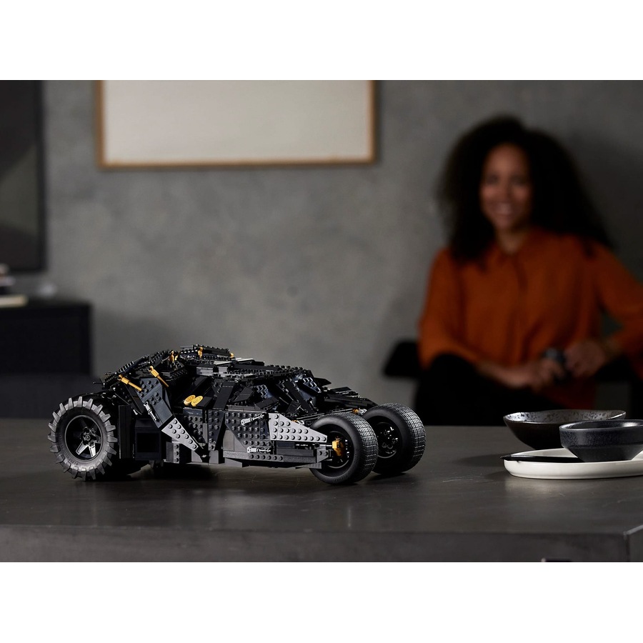 LEGO 76240 DC Batman Batmobile Tumbler - DC Super Heroes