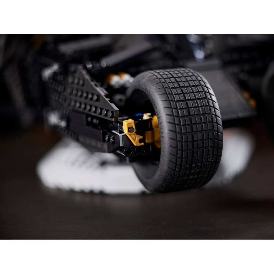 LEGO 76240 DC Batman Batmobile Tumbler - DC Super Heroes