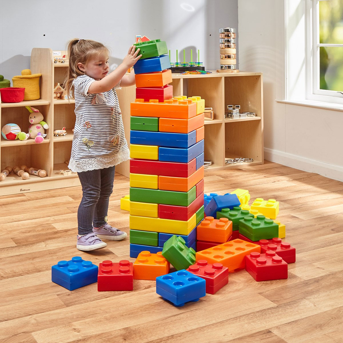 Giant building blocks online