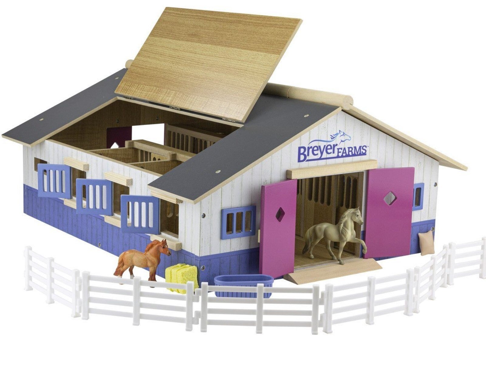 Breyer Horses Farms Deluxe Wood Stable Wooden Play Set 1:32 Stablemates Scale 59215