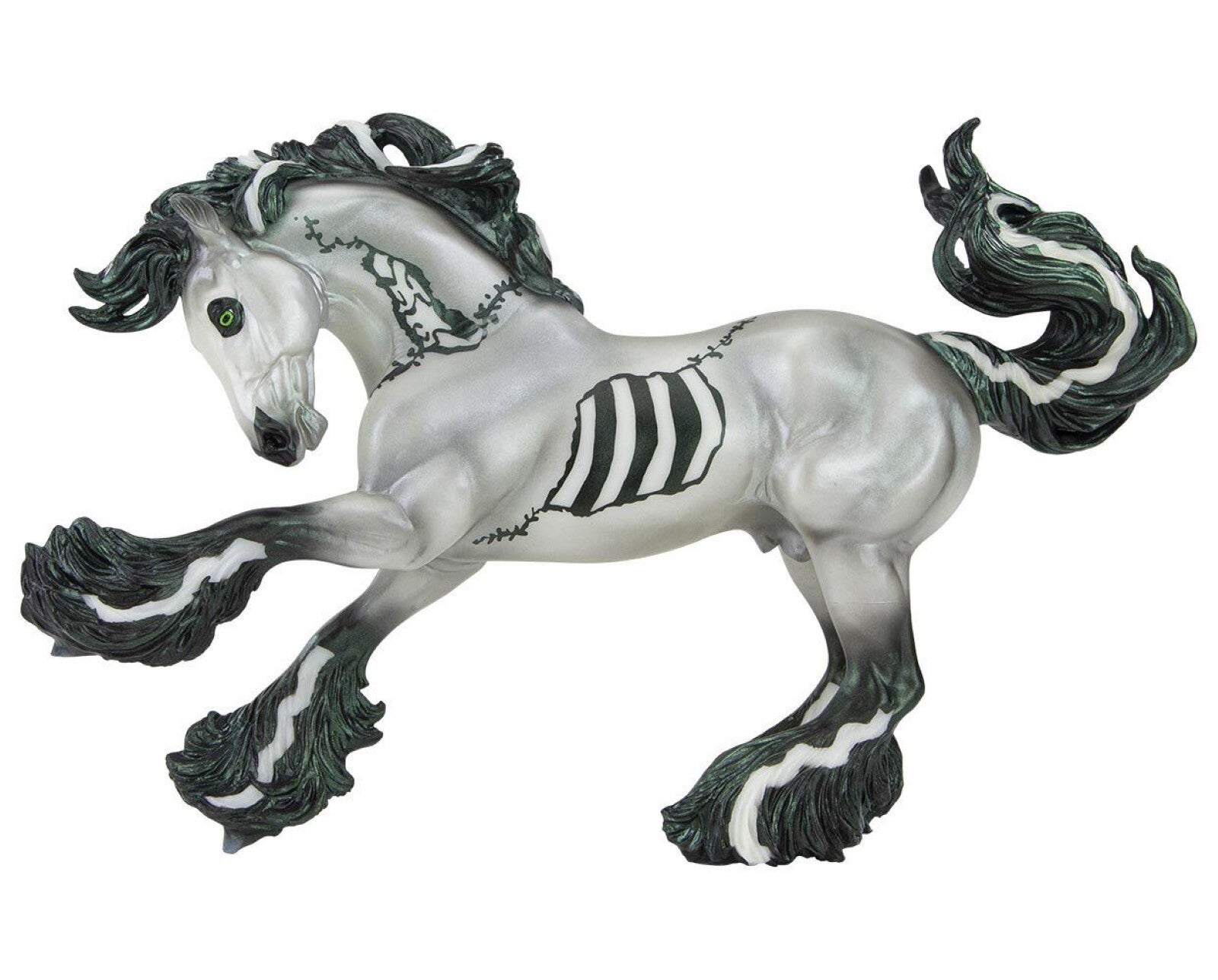 Breyer Horses Thriller Halloween Horse 1:9 Traditional Scale 1833