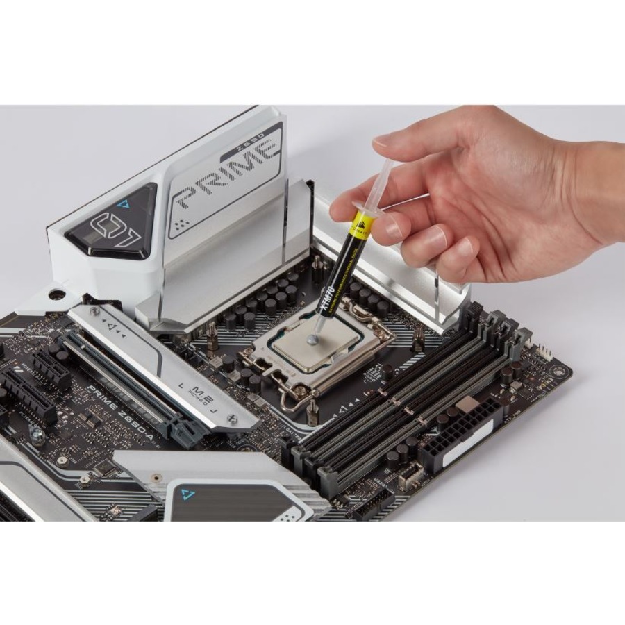 Corsair XTM70 Extreme Performance Thermal Paste, Thermal Grease. 3 Grams with Easy Applicator and cleaning Wipes.