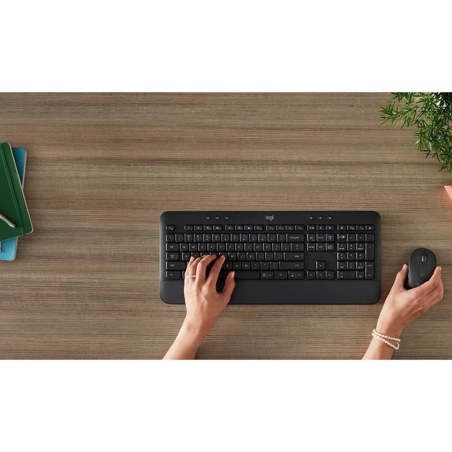 Logitech Signature MK650 Keyboard & Mouse - English (US) - USB Plunger Wireless Bluetooth/RF Keyboard - 118 Key - Keyboard/Keypad Color: Graphite - -