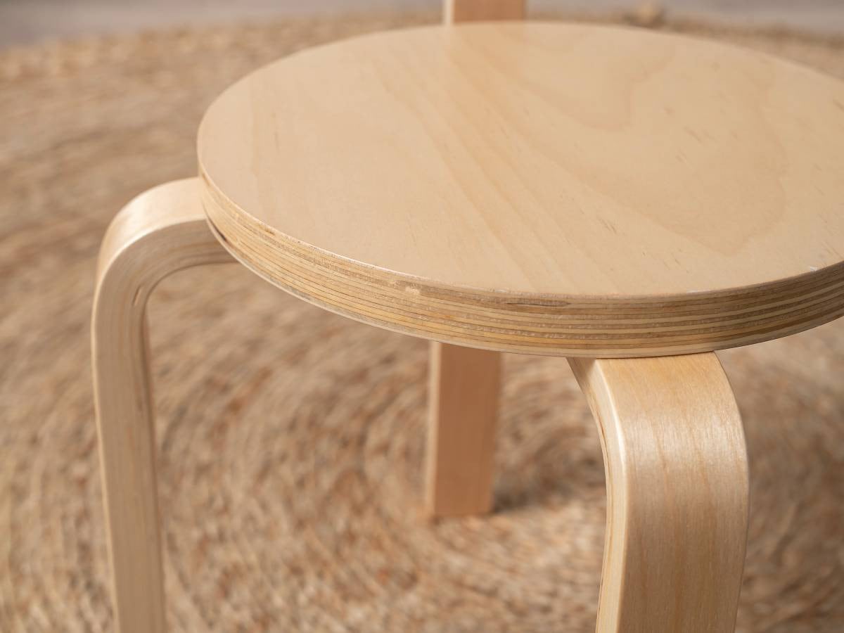 Mocka kids table online and chairs