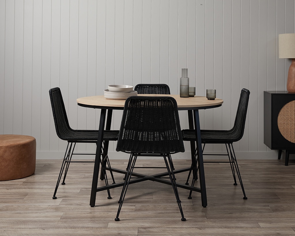 Mocka best sale dining set