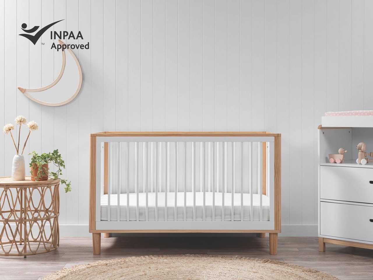 Mocka store baby cot