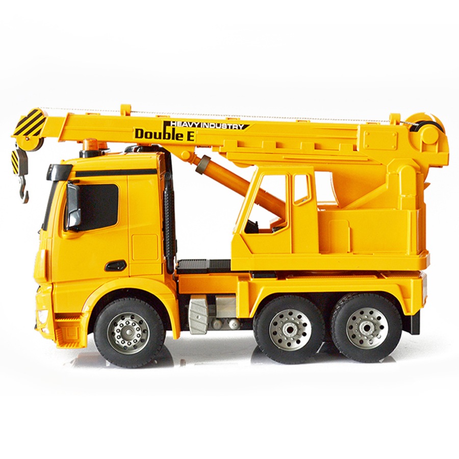 Lenoxx Remote Controlled Mercedes Benz Crane Truck Toy 2.4GHz