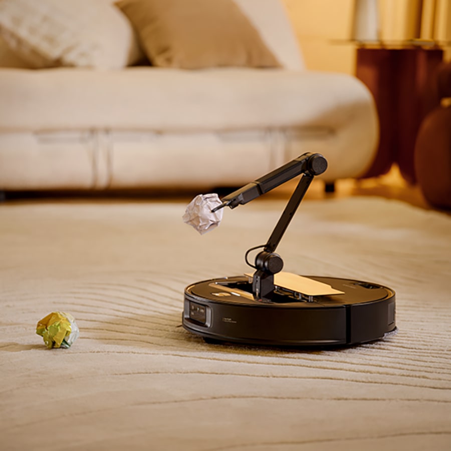 Roborock Saros Z70 Robotic Vacuum Cleaner with OmniGrip Mechanical Arm