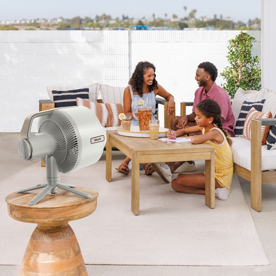 Shark FlexBreeze Pro Mist Indoor & Outdoor Pedestal Fan White FA302WH