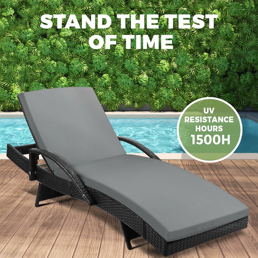 Livsip Sun Lounger Outdoor Lounge Wicker Outdoor Furniture Day Bed Cushion 2X