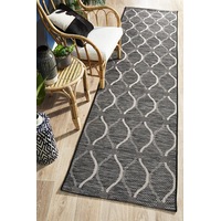 Rug Culture Black & Natural Trellis Indoor/Outdoor Flat Woven Runner Rug