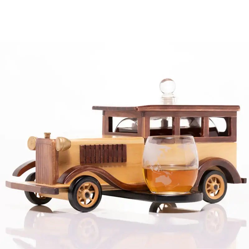 Limited Edition Don Vassie Carriage Whisky Decanter 750ml with 2-10 oz Glasses