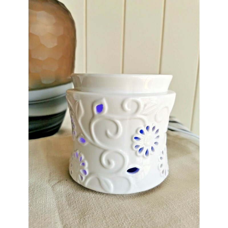 Buy LED Oil Burner Daisy Ceramic Electric Oil Burner Lamp 4 Colors