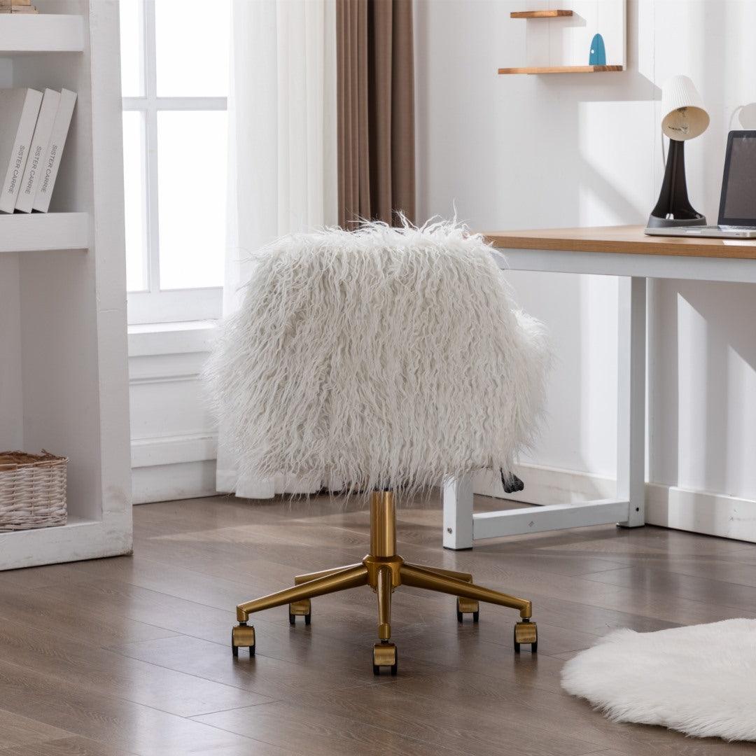 White desk chair discount fluffy