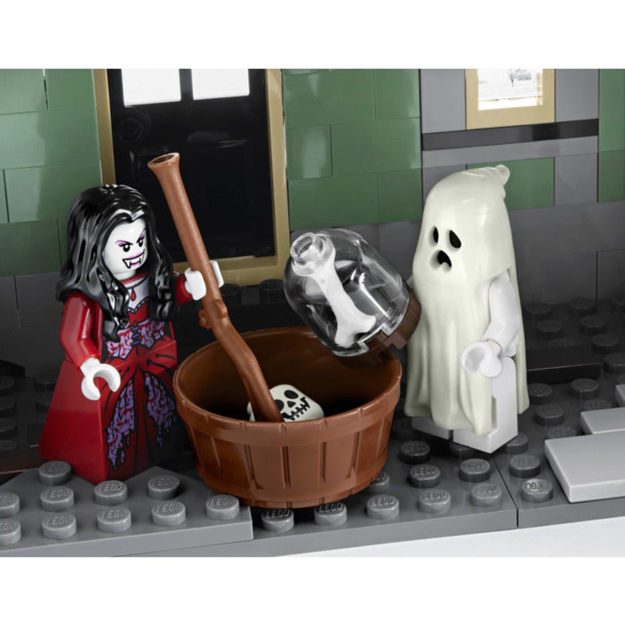 LEGO 10228 - Monster Fighters Haunted House