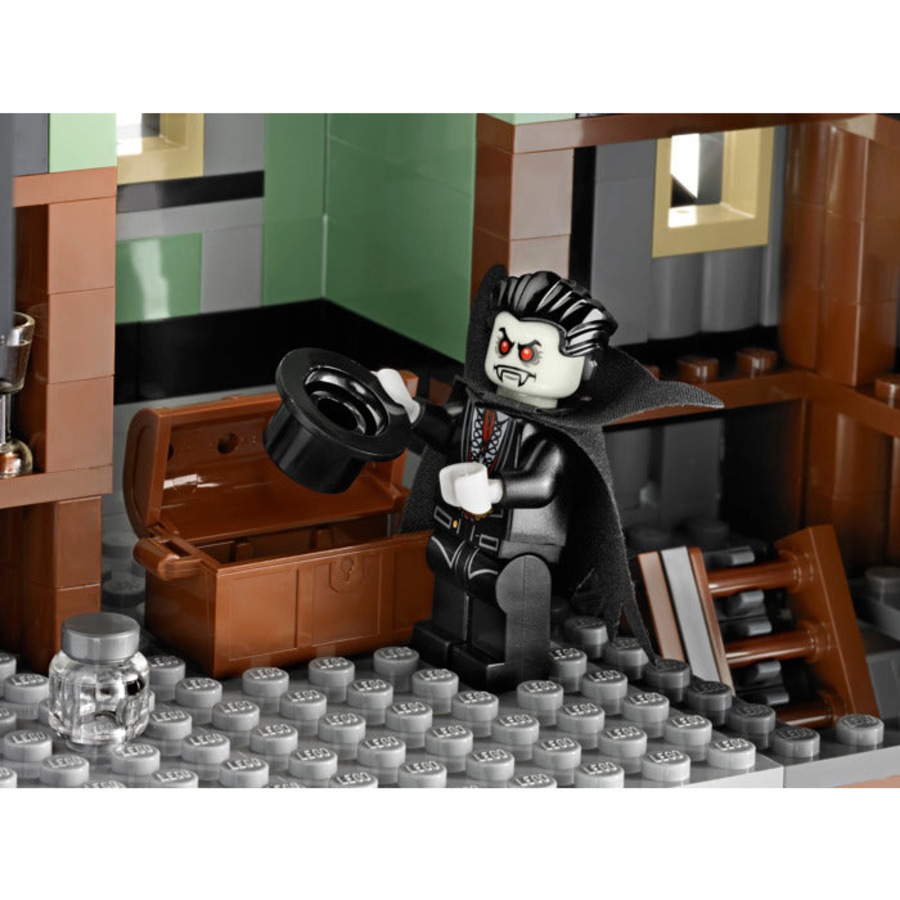 LEGO 10228 - Monster Fighters Haunted House