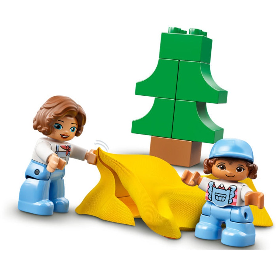 LEGO 10946 - Duplo Family Camping Van Adventure