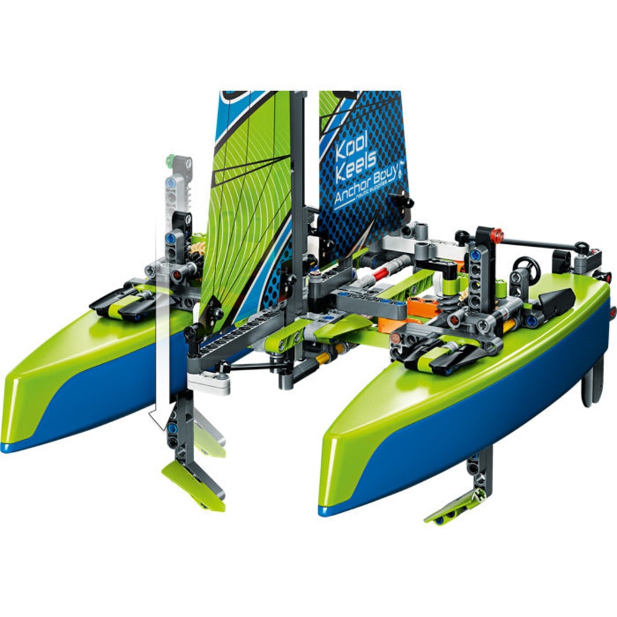 LEGO 42105 - Technic Catamaran Boat